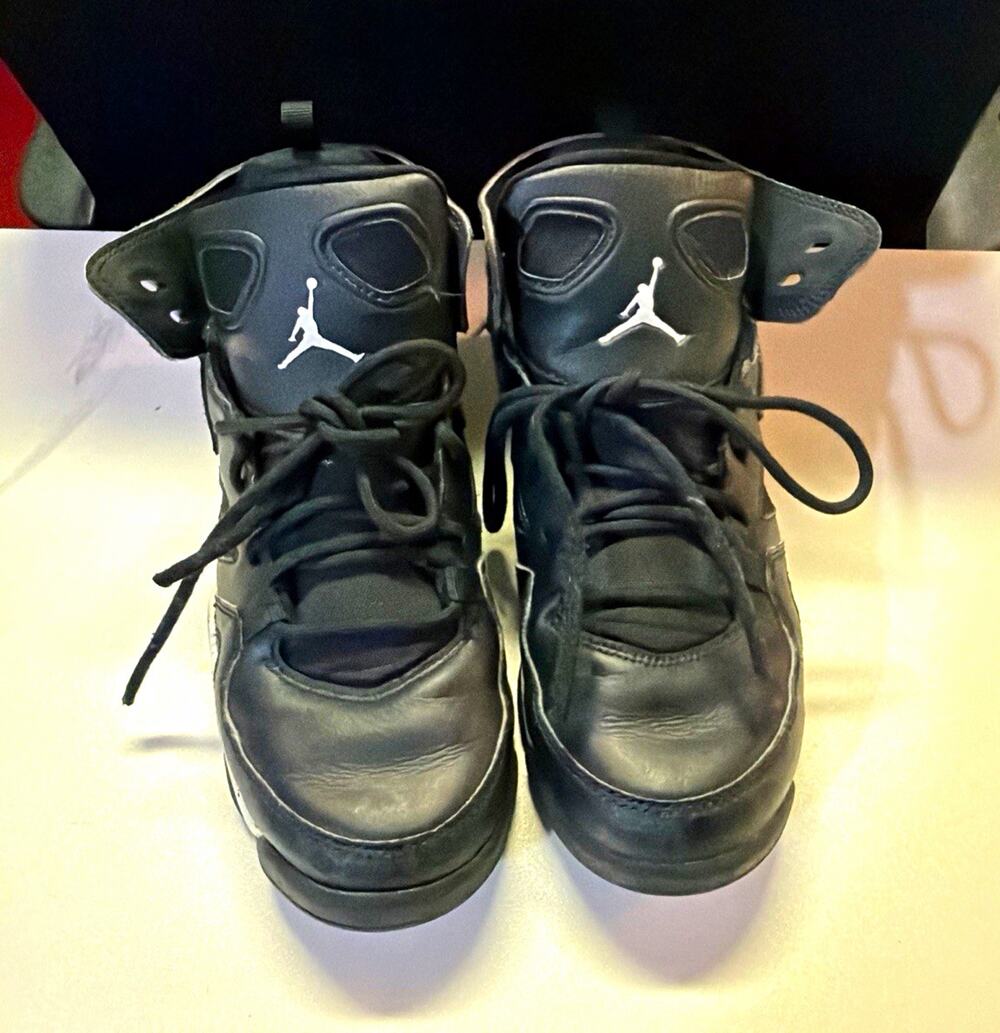 Jordan Flight 5.5 Black Sneakers – Youth 4.5Y